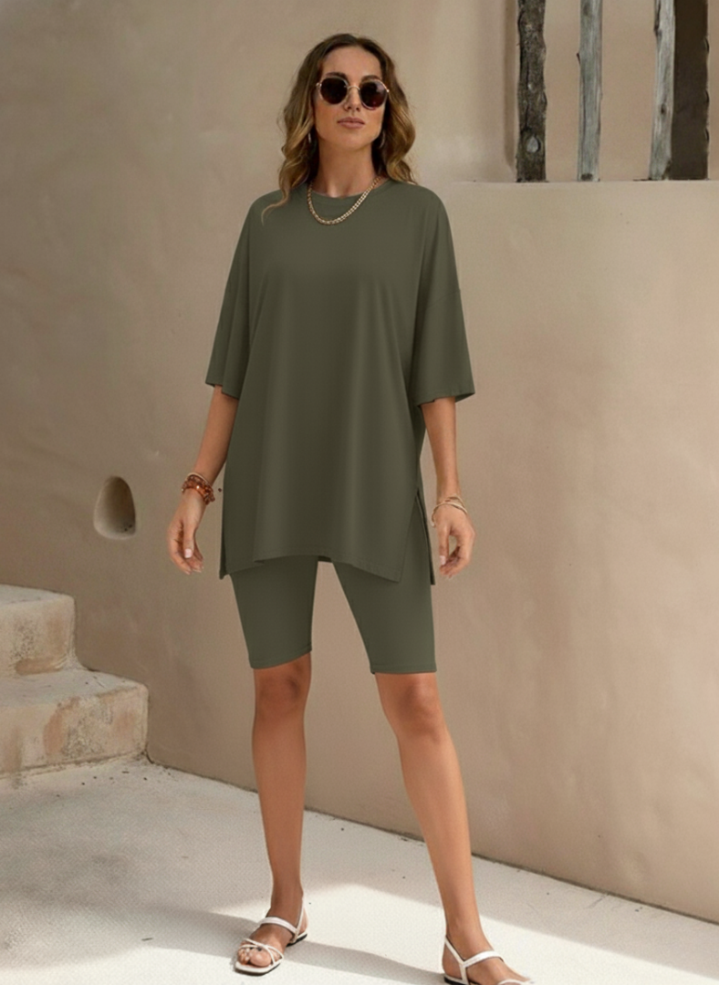 Women’s 2 Piece Summer Set Light – Loose Top and Biker Shorts