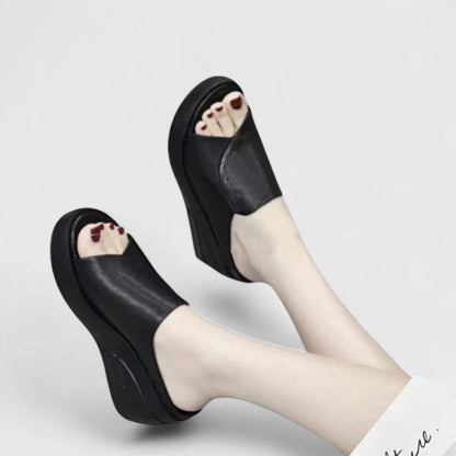 Women’s Platform Slide Sandals – Thick Sole with Open-Toe Design