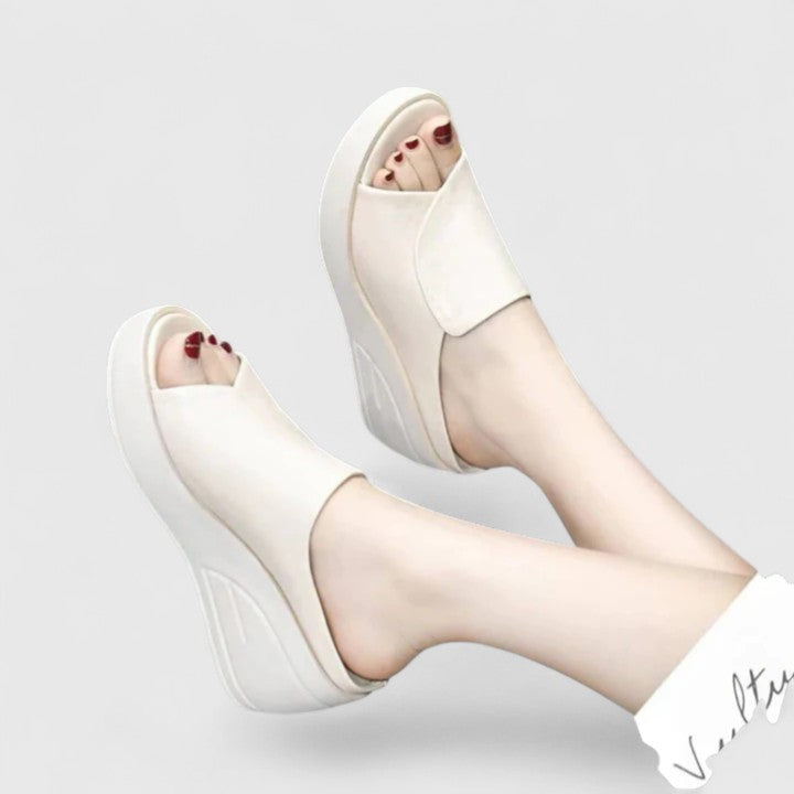 Women’s Platform Slide Sandals – Thick Sole with Open-Toe Design