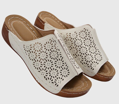 Solvéra |Women's Perforated Orthopedic Slides
