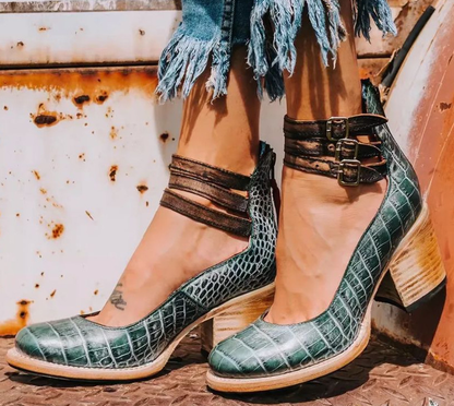 Elegant Comfort Strap Sandals – Stylish Support for Everyday Wear