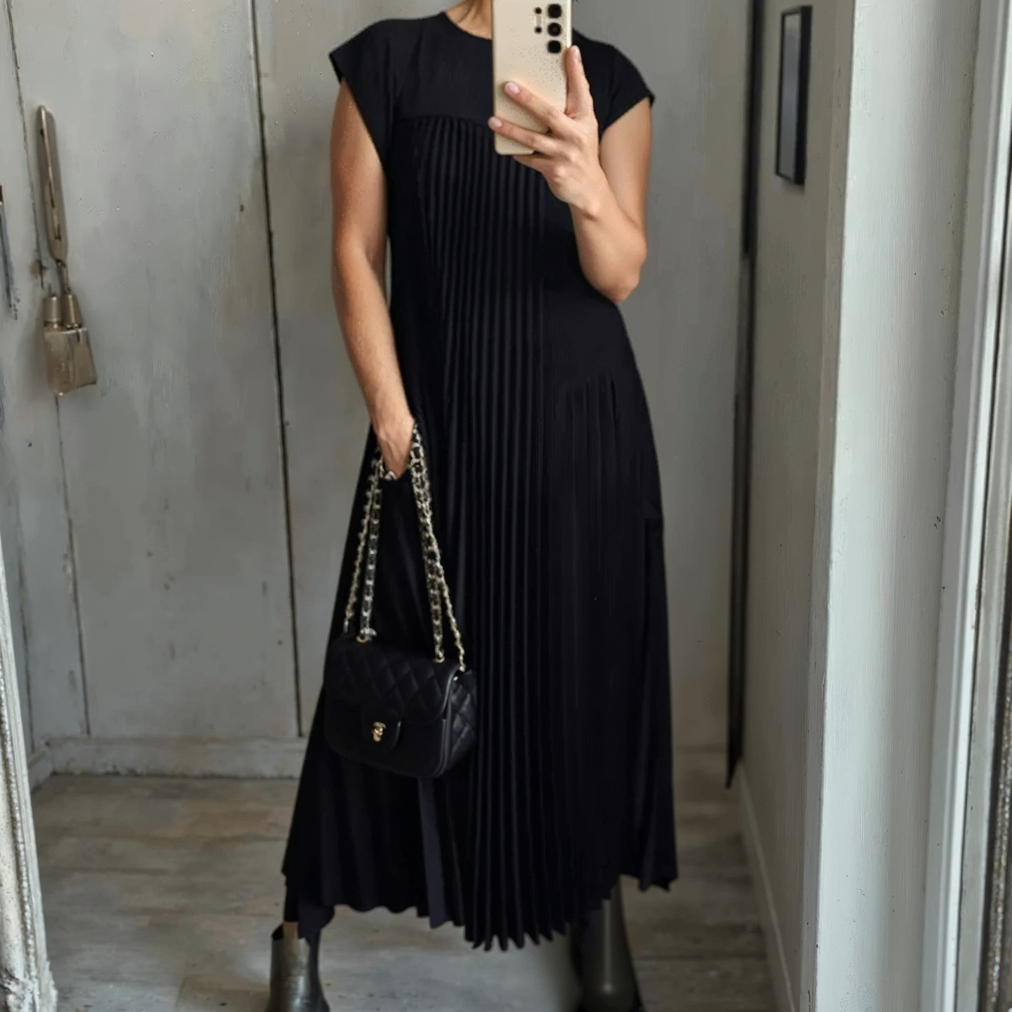 Selvara | Women’s Sleeveless Pleated Dress